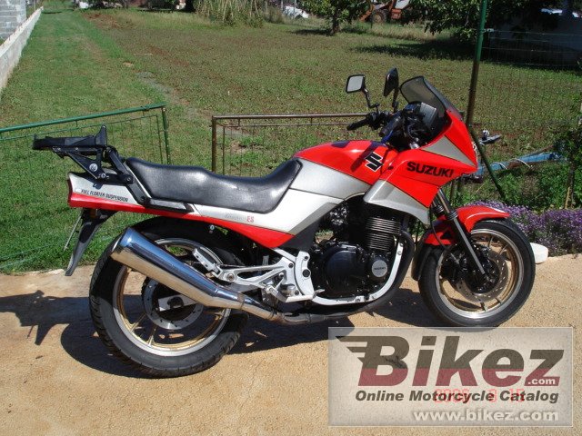 Big  gsx 550 es picture and wallpaper from Bikez.com